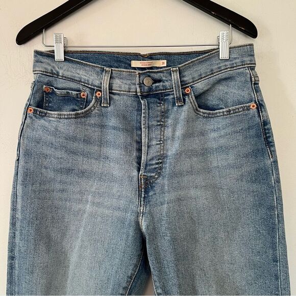 Levi's Medium Wash Wedgie Straight Distressed Denim Jeans 31x28 - Picture 6 of 16